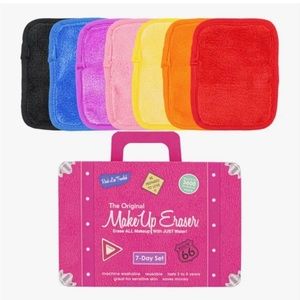 THE Original MakeUp Eraser “Road Less Traveled” 7-Day Set